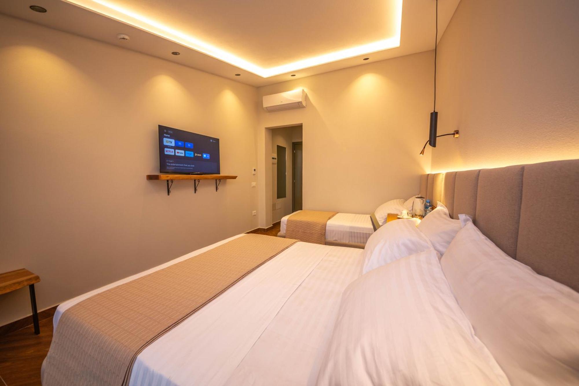 Emara Boutique Hotel Kavaje Δωμάτιο φωτογραφία